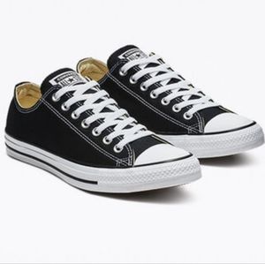 Black Low Top Converse Mens7 Womens9